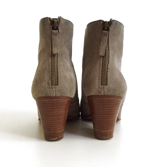 Tesori Gray Suede Ankle Boots Stacked Heel 10M - Picture 3 of 7
